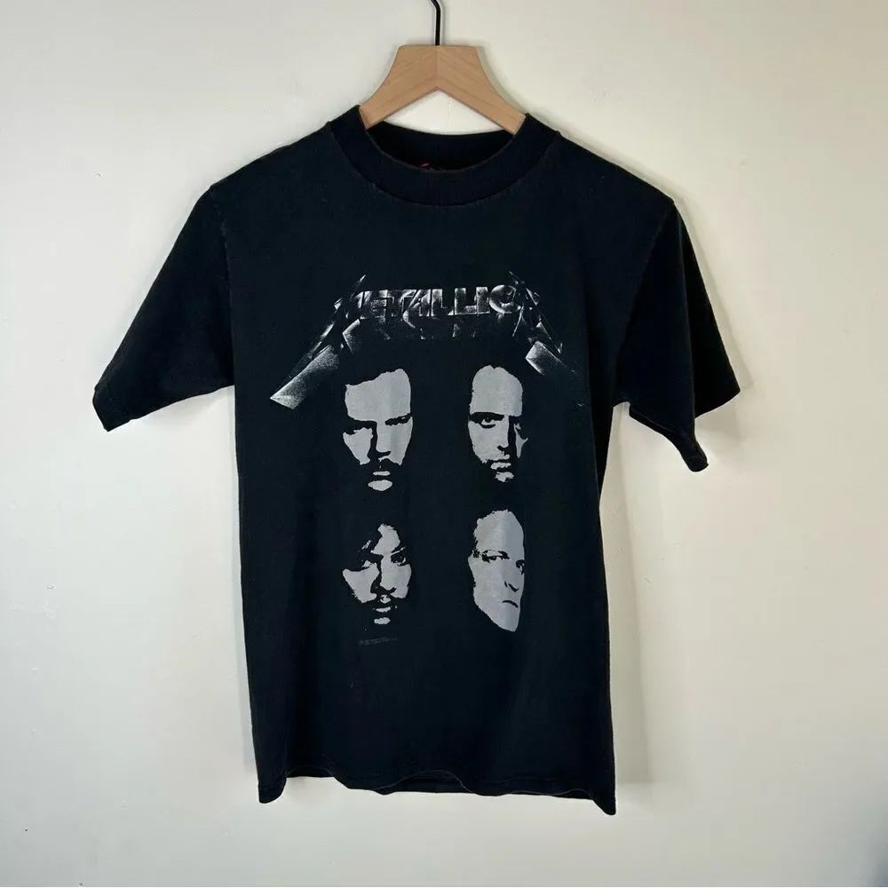 1991 Vintage Metallica Tour Graphic Short Sleeve Tee Made in USA Cotton Med